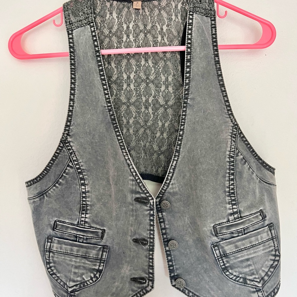 Free people jean vest size 6